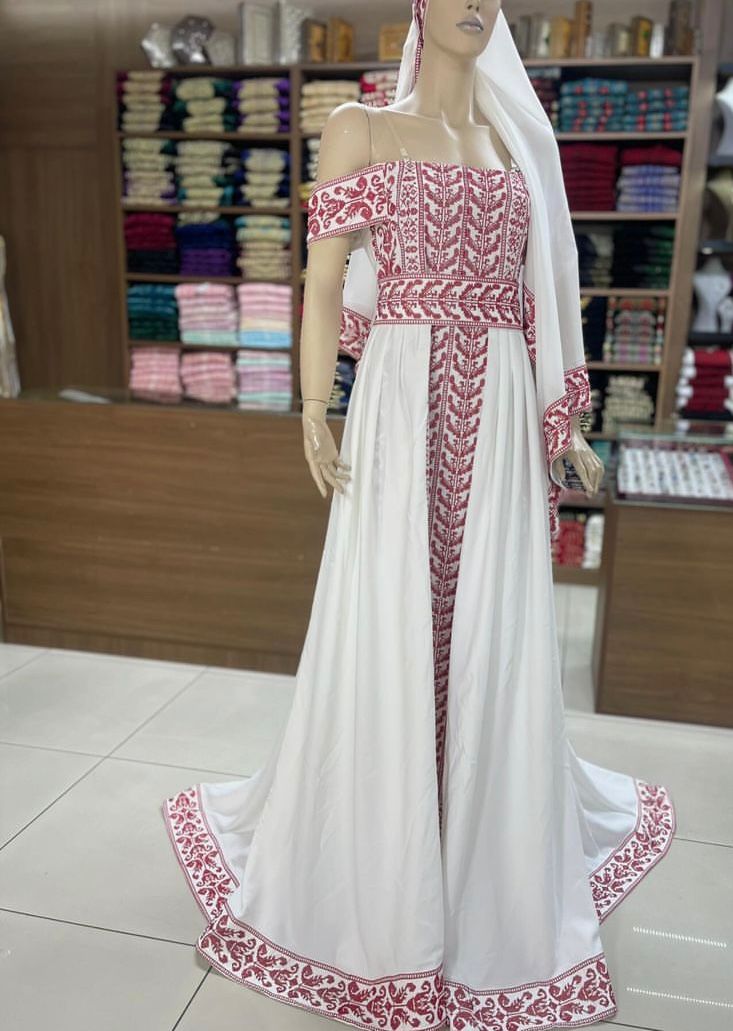 Hinna Thobe beaded with Tarha and belt